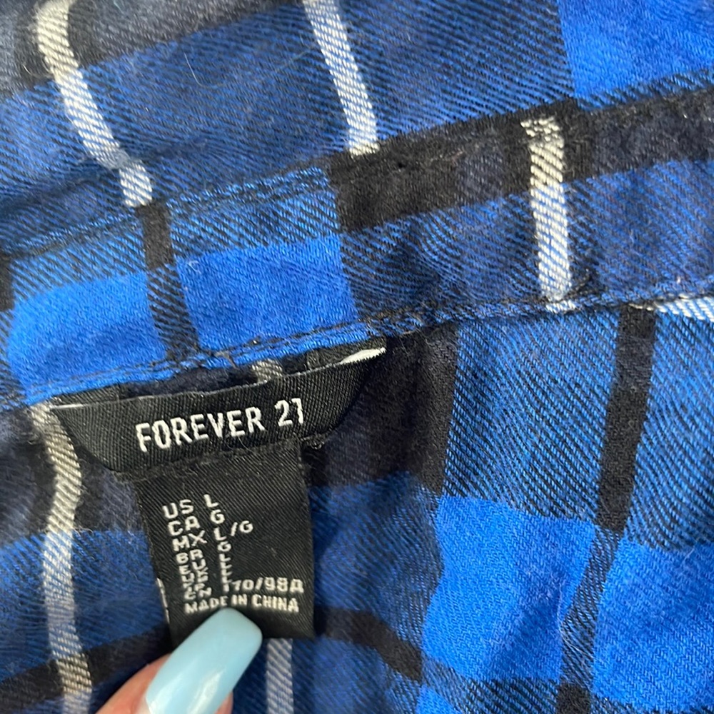 flannel - Picture 3 of 6